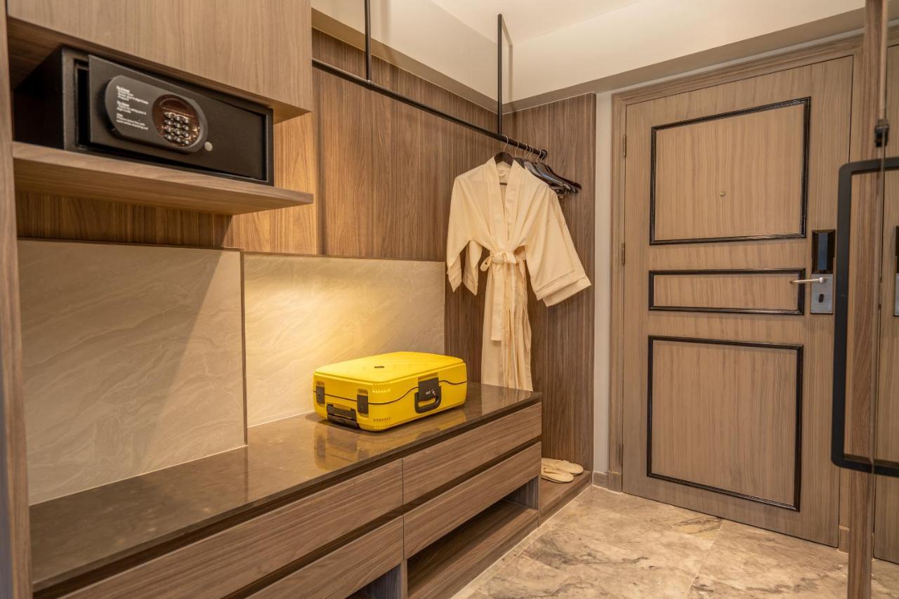 Nh Bangkok Sukhumvit Boulevard Екстер'єр фото A safe in a hotel room